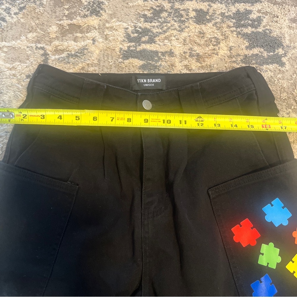 11KN Black Cargo Pants Size medium Stars Pass By Leave Traces Puzzles - Picture 7 of 14